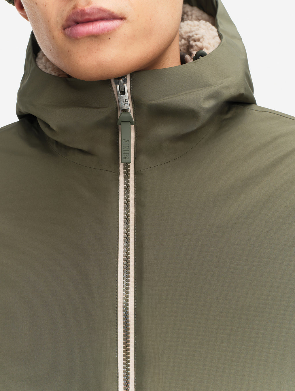RAIN SHERPA