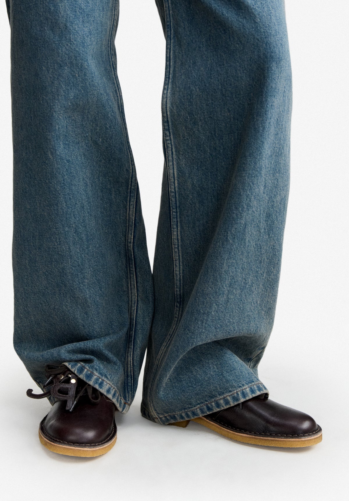 COLLAB Clarks Mid